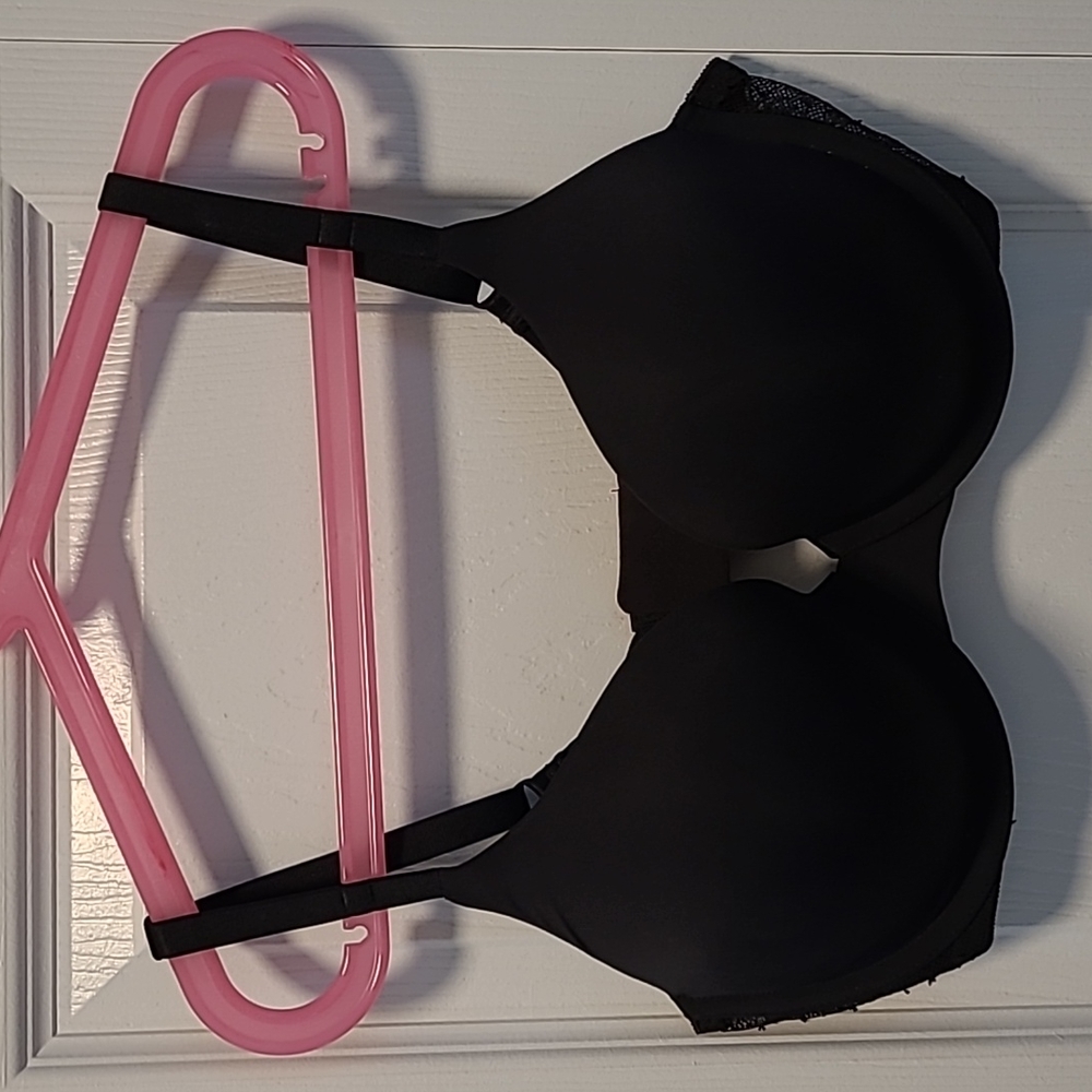 Victoria's Secret tshirt push up bra
